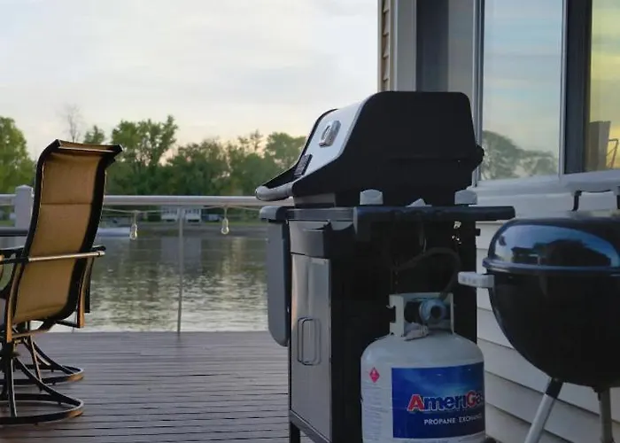 Eclectic Riverside 3 Season Large Deck *