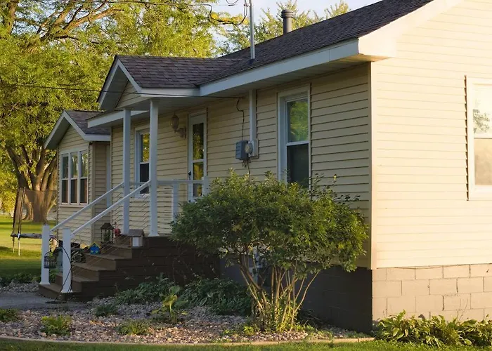 Eclectic Riverside 3 Season Large Deck Moline